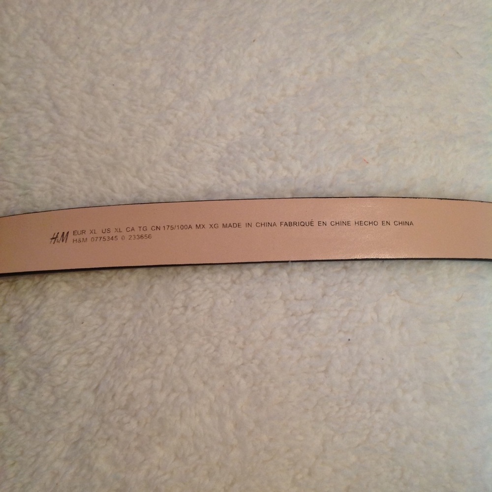 H&M vegan leather belt size XL NWOT